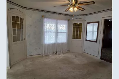 705 W Commercial Street, Lyndon, IL 61261 - Photo 4