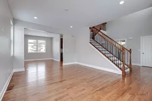 2414 Phillip Dr, Zion, IL 60099 - Photo 6