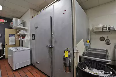 243 W Golf Road, Schaumburg, IL 60195 - Photo 22