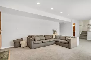 1234 Devonshire Rd, Buffalo Grove, IL 60089 - Photo 18