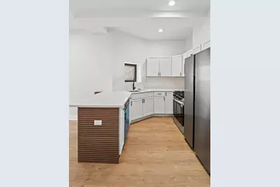 [Address not provided], Chicago, IL 60624 - Photo 18