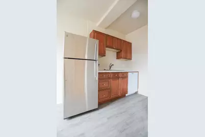 1100 W Roscoe Street #32, Chicago, IL 60657 - Photo 2