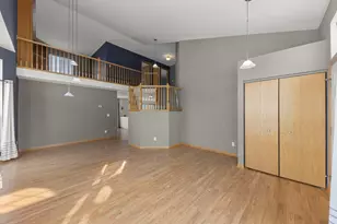 14215 S Longview Ln, Plainfield, IL 60544 - Photo 4