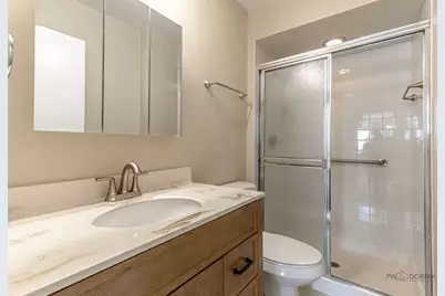 9395 Landings Lane #405, Des Plaines, IL 60016 - Photo 18