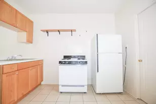 1100 W Roscoe St, Chicago, IL 60657 - Photo 2