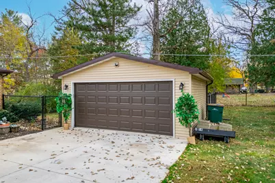 4215 Oaklane Road, Rockford, IL 61109 - Photo 2