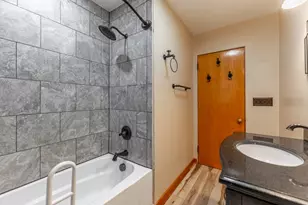 4215 Oaklane Rd, Rockford, IL 61109 - Photo 16