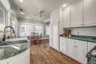 731 Western Ave, Glen Ellyn, IL 60137 - Photo 14