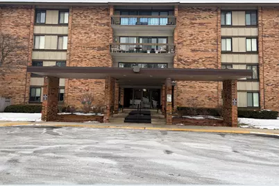 101 Lake Hinsdale Drive #205, Willowbrook, IL 60527 - Photo 1