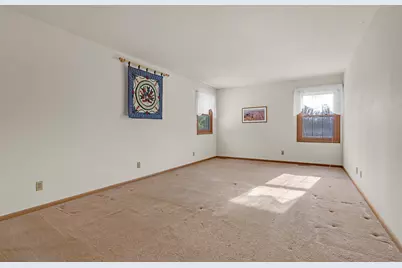 121 S Raddant Road, Batavia, IL 60510 - Photo 14