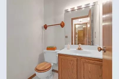 121 S Raddant Road, Batavia, IL 60510 - Photo 12