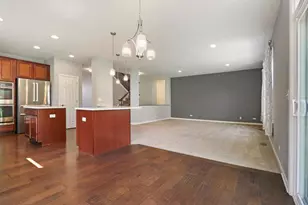 643 Seneca St, Volo, IL 60073 - Photo 10