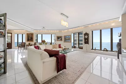 950 N Michigan Avenue #4303, Chicago, IL 60611 - Photo 4