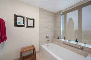 950 N Michigan Ave, Chicago, IL 60611 - Photo 20