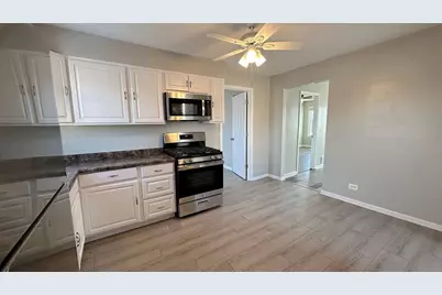 1907 N 19th Avenue #1907, Melrose Park, IL 60160 - Photo 10