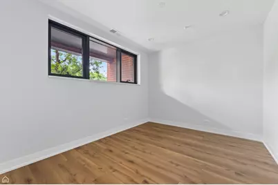 2354 N Washtenaw Avenue #502, Chicago, IL 60647 - Photo 12