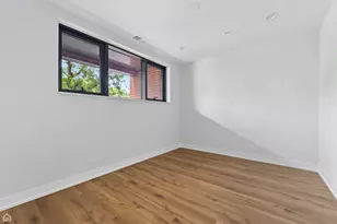 2354 N Washtenaw Ave, Chicago, IL 60647 - Photo 12