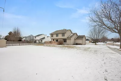1122 Yorkshire Drive S, Sycamore, IL 60178 - Photo 6