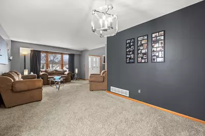 1122 Yorkshire Drive S, Sycamore, IL 60178 - Photo 20