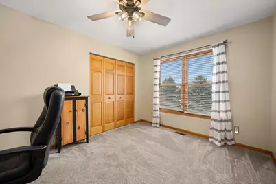 1122 Yorkshire Drive S, Sycamore, IL 60178 - Photo 30