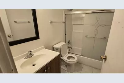 212 Shorewood Drive, Glendale Heights, IL 60139 - Photo 8