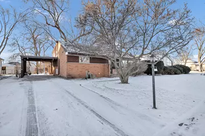 7541 Lyons Street, Morton Grove, IL 60053 - Photo 2