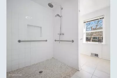 5932 N Keating Avenue, Chicago, IL 60646 - Photo 12