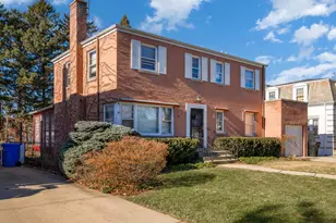 5932 N Keating Ave, Chicago, IL 60646 - Photo 2