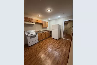 690 W Judson Street #3, Carbon Hill, IL 60416 - Photo 2