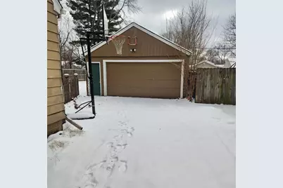 719 Grand Avenue, Loves Park, IL 61111 - Photo 4