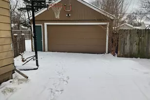 719 Grand Ave, Loves Park, IL 61111 - Photo 4