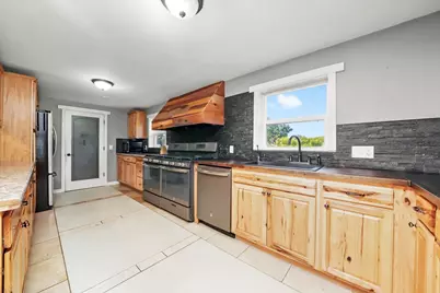 14716 Il Route 176 Highway, Woodstock, IL 60098 - Photo 4