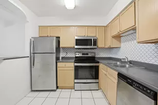 209 W Ct of Shorewood, Vernon Hills, IL 60061 - Photo 12