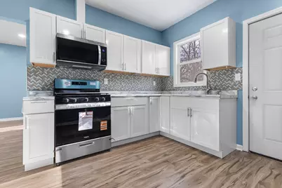 1315 Benton Street, Rockford, IL 61107 - Photo 4