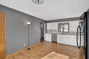 5103 Brookview Rd, Rockford, IL 61107 - Photo 12