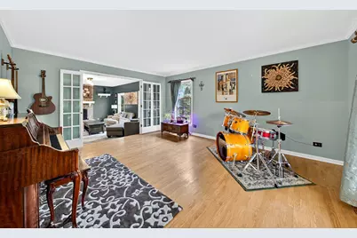 1404 Amy Lane, Libertyville, IL 60048 - Photo 12