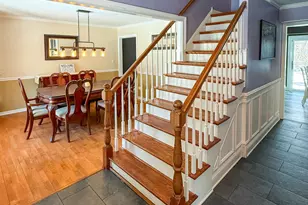 1404 Amy Ln, Libertyville, IL 60048 - Photo 2