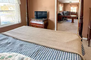 1404 Amy Ln, Libertyville, IL 60048 - Photo 24