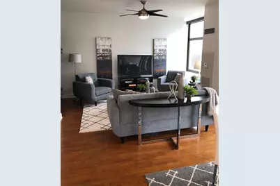 233 E 13th Street #2210, Chicago, IL 60605 - Photo 6
