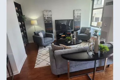 233 E 13th Street #2210, Chicago, IL 60605 - Photo 4