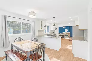 110 Pooler Ave, Dekalb, IL 60115 - Photo 10