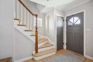 310 Leitch Ave, La Grange, IL 60525 - Photo 2