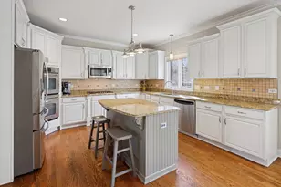 594 S Fairfield Ave, Elmhurst, IL 60126 - Photo 8