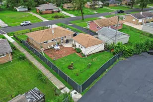 3048 Sherwood Ave, Markham, IL 60428 - Photo 4