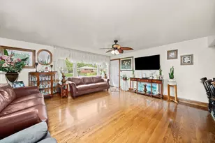 3048 Sherwood Ave, Markham, IL 60428 - Photo 8