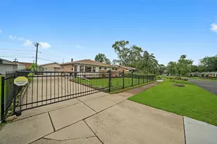 3048 Sherwood Ave, Markham, IL 60428 - Photo 28