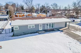 2510 S Birchwood Ave, McHenry, IL 60051 - Photo 1