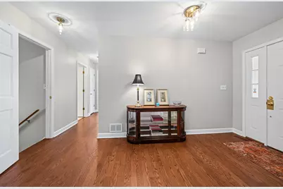 1427 Shire Circle, Inverness, IL 60067 - Photo 6