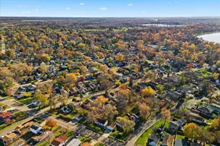 121 E Clarendon Dr, Round Lake Beach, IL 60073 - Photo 40