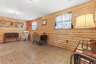 121 E Clarendon Dr, Round Lake Beach, IL 60073 - Photo 16